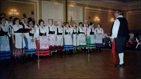 I Gagliardi Italiani sing traditional Italian folk songs (2003)