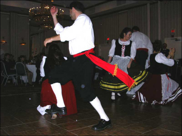 Vivaci! performs the lively Tarantella Tasso (2004)