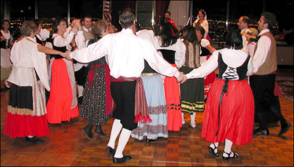 Festa dancing (2009)
